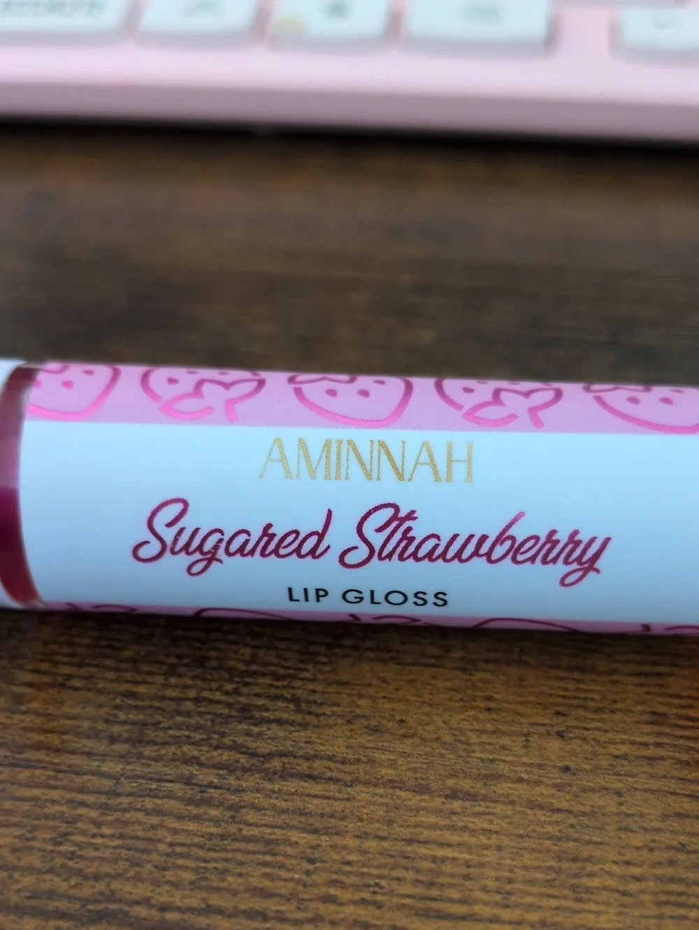 AMINNAH Sugared Strawberry Lip Gloss - Pink